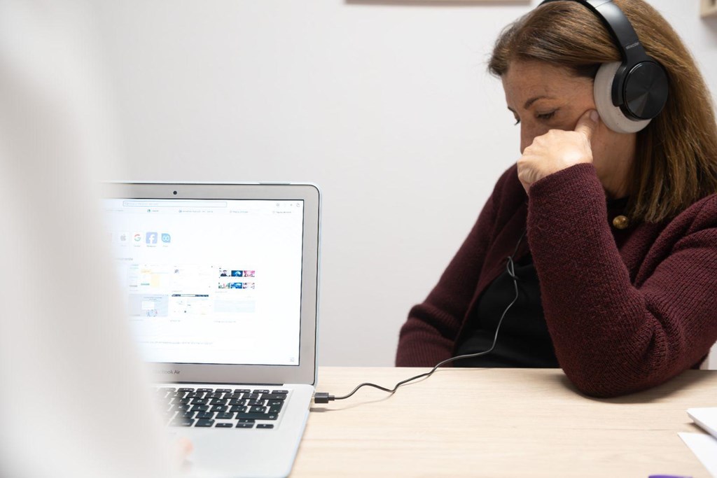Foto 1 Controla tus pensamientos con terapia cognitivo-conductual para adultos en Vigo