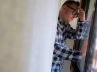 ¿Por qué la ansiedad aumenta en otoño con el cambio de horario?